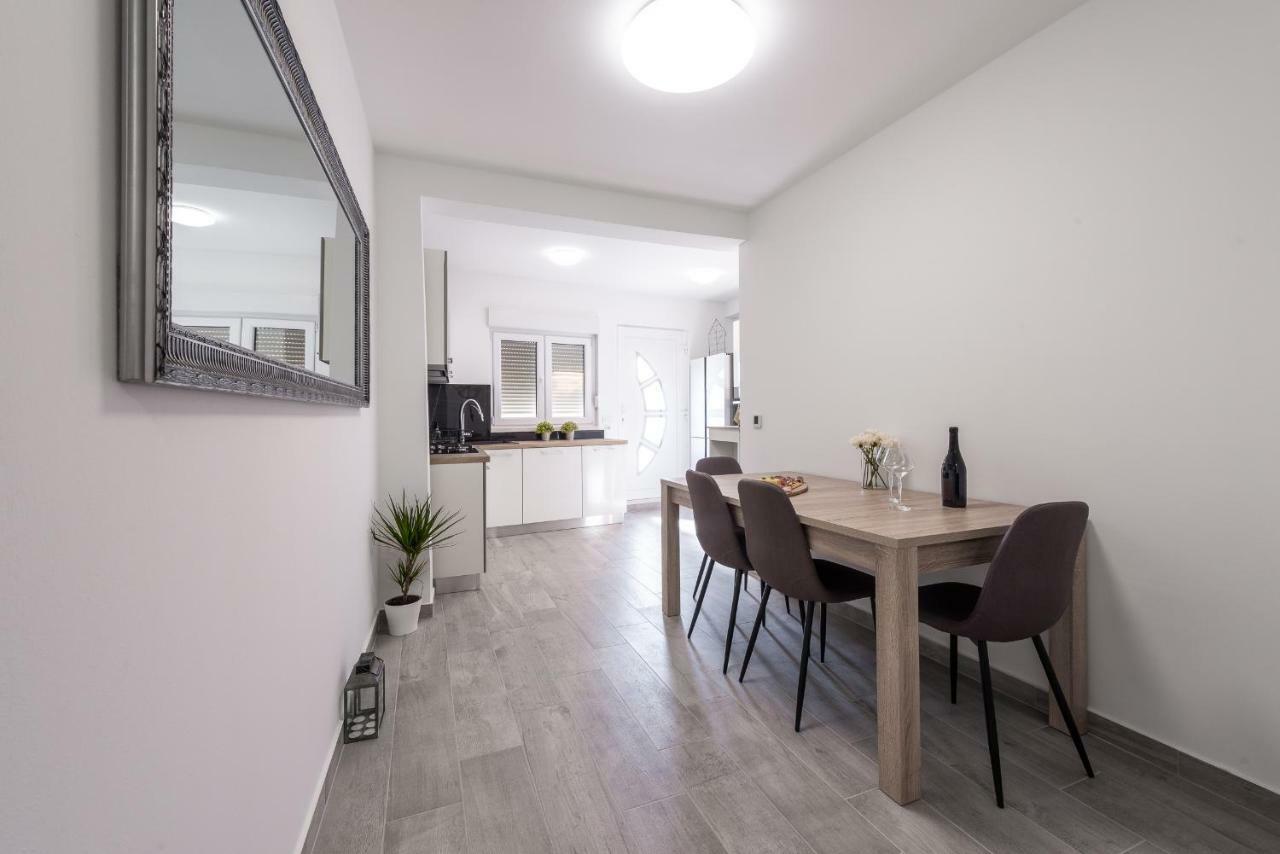 M&M Apartment ดูบรอฟนิก ภายนอก รูปภาพ