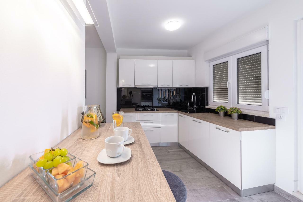 M&M Apartment ดูบรอฟนิก ภายนอก รูปภาพ